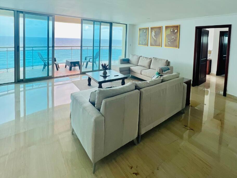 Beach Front Penthouse In Exclusive Tower 산토도밍고 외부 사진