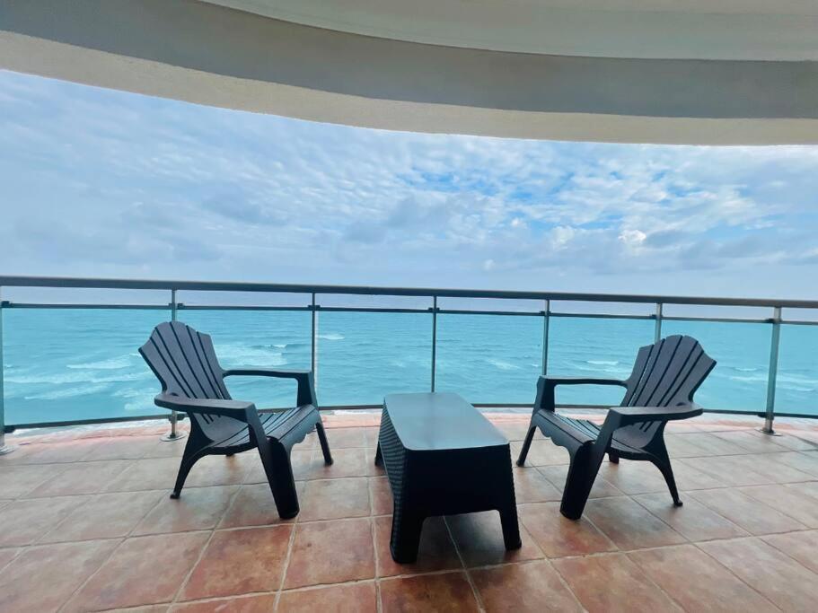 Beach Front Penthouse In Exclusive Tower 산토도밍고 외부 사진