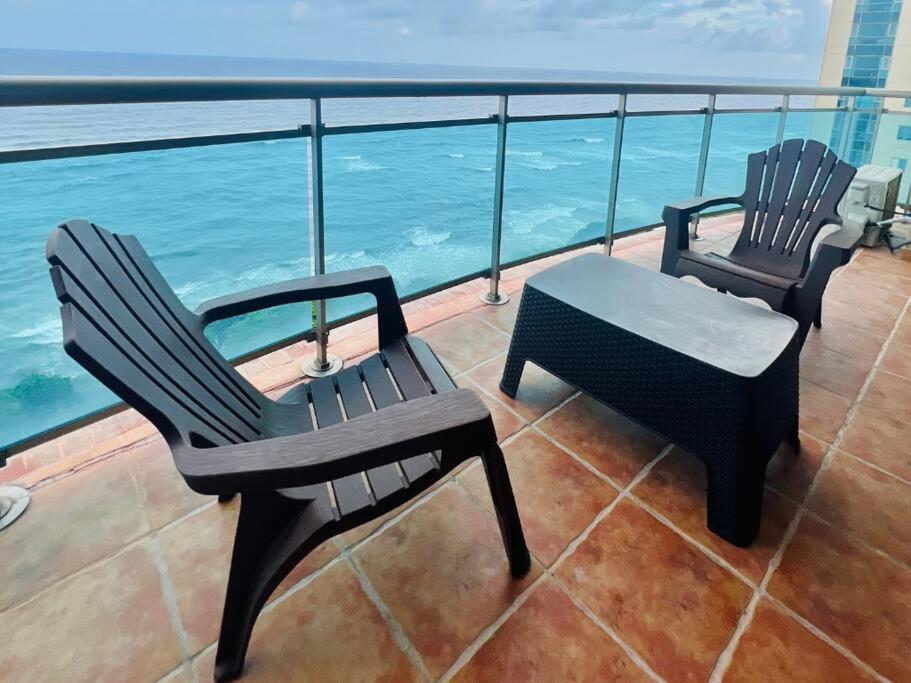 Beach Front Penthouse In Exclusive Tower 산토도밍고 외부 사진