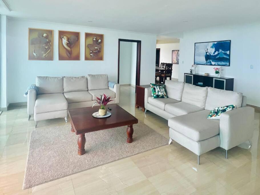 Beach Front Penthouse In Exclusive Tower 산토도밍고 외부 사진
